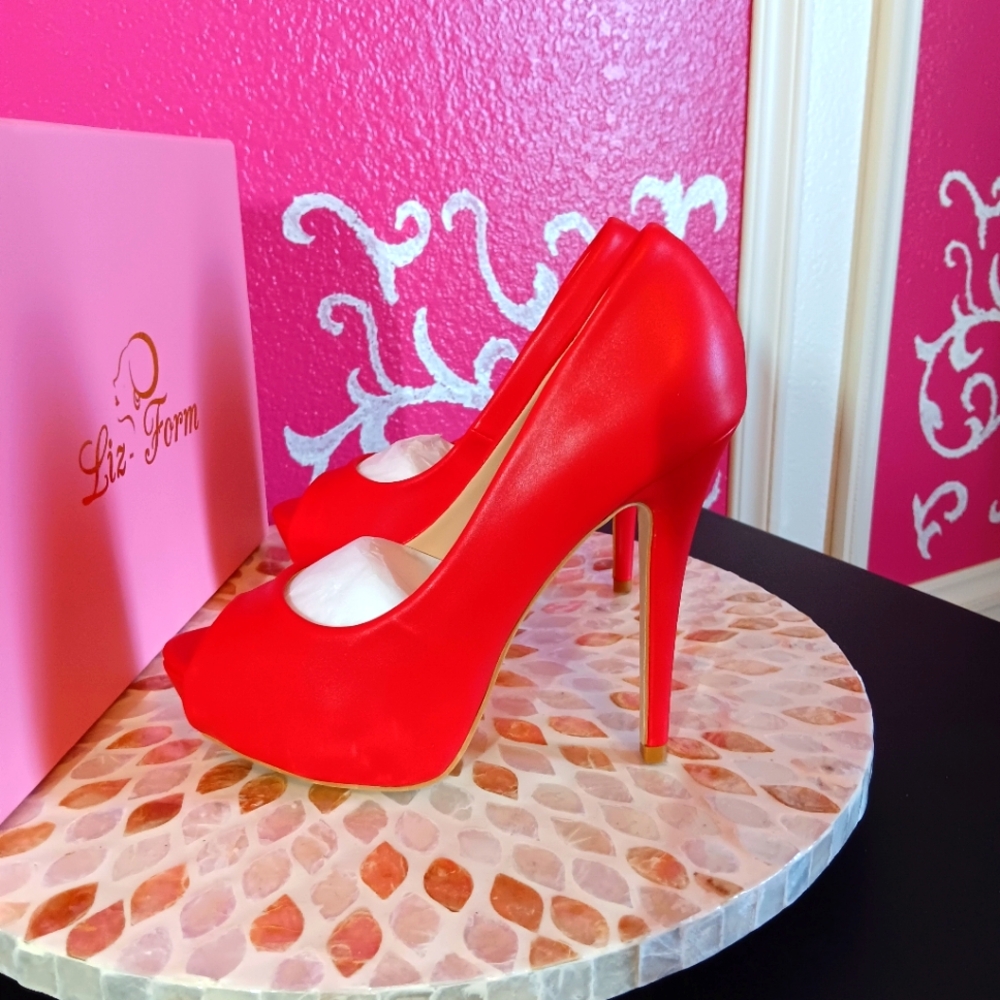 Liz-Form Red Platform Pumps, Brand New, Size 37 Us Size 6 1/2